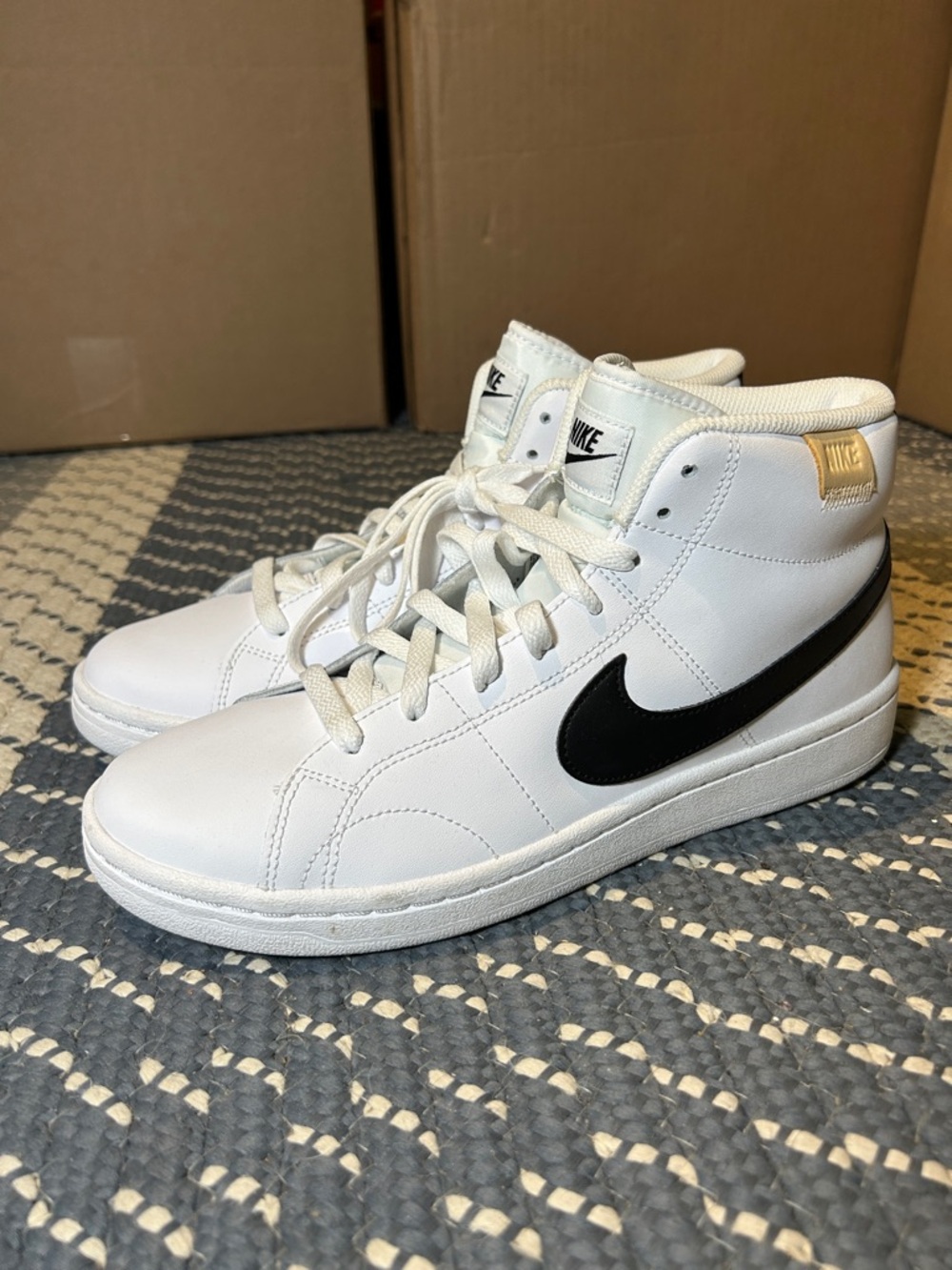 Nike court royal 2 mid white onyx 8.5 men